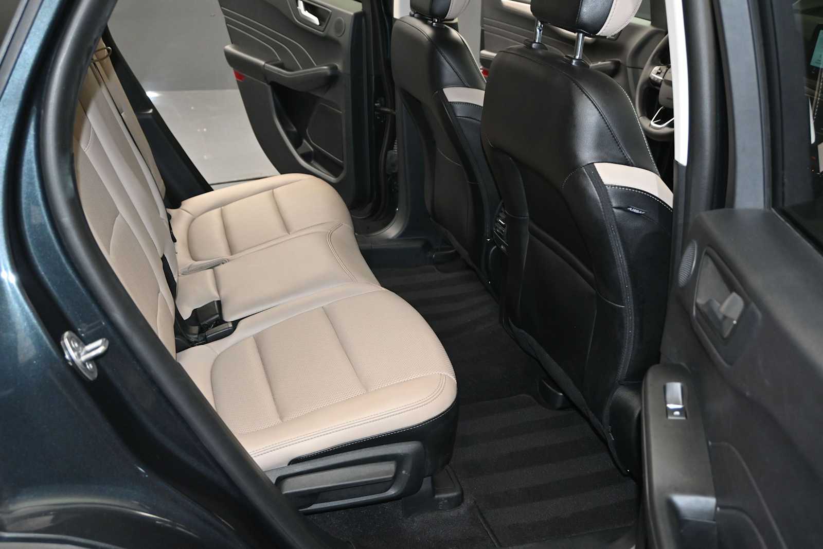2022 Ford Escape SEL Hybrid