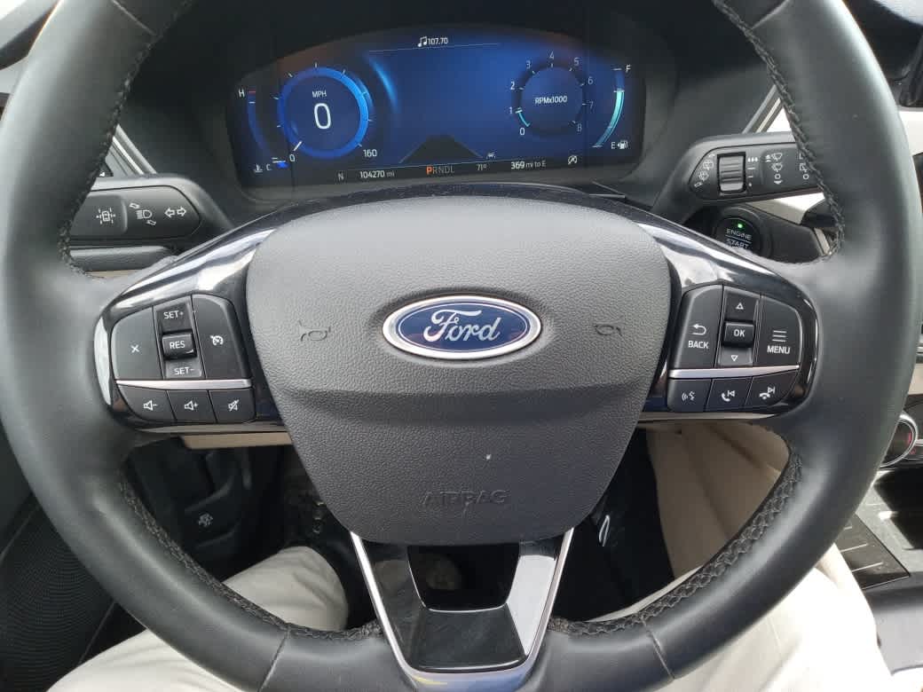2022 Ford Escape SEL
