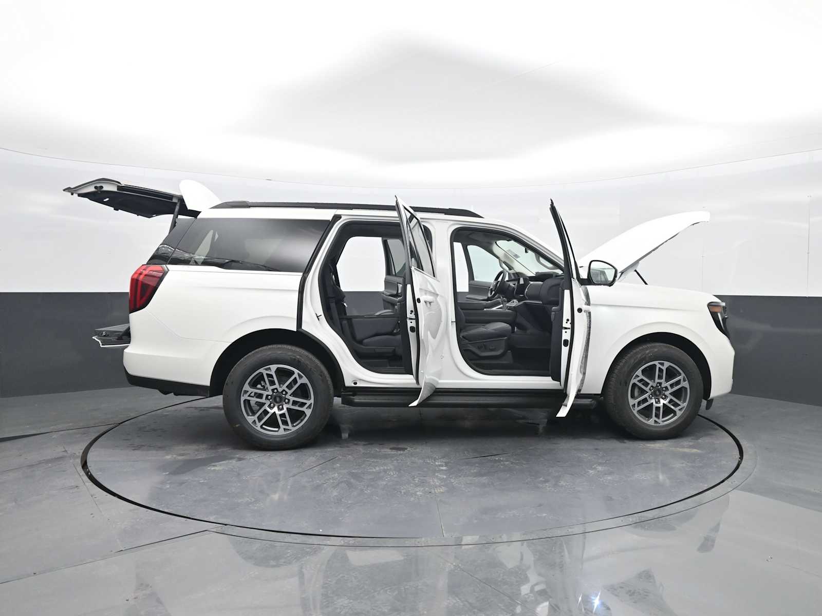 2026 Ford Expedition Active