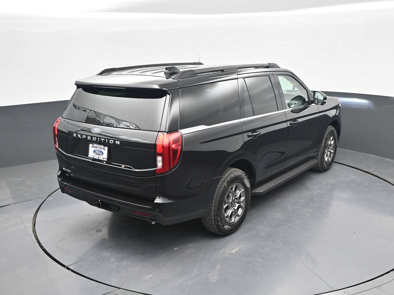 2026 Ford Expedition Active