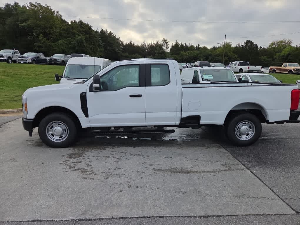 2027 Ford F-250 Super Duty XL