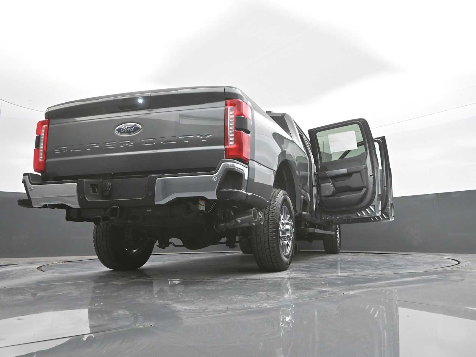 2026 Ford F-250 Super Duty LARIAT