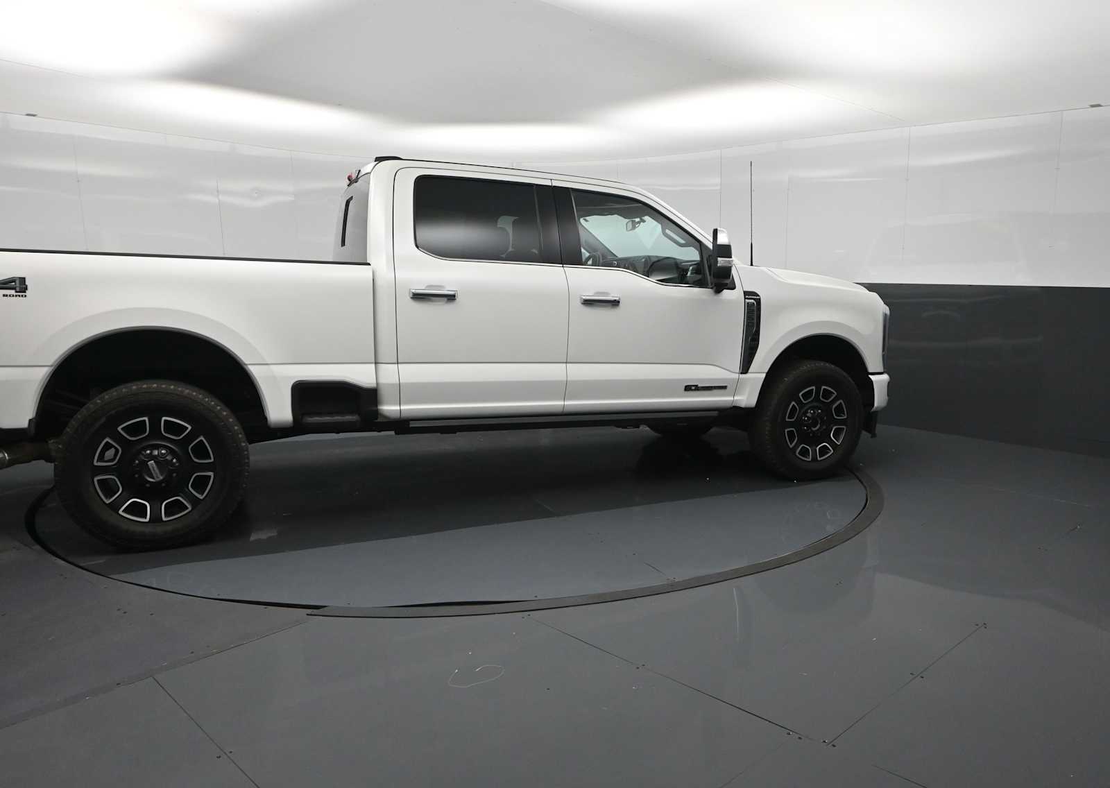 2024 Ford F-250 Super Duty Platinum