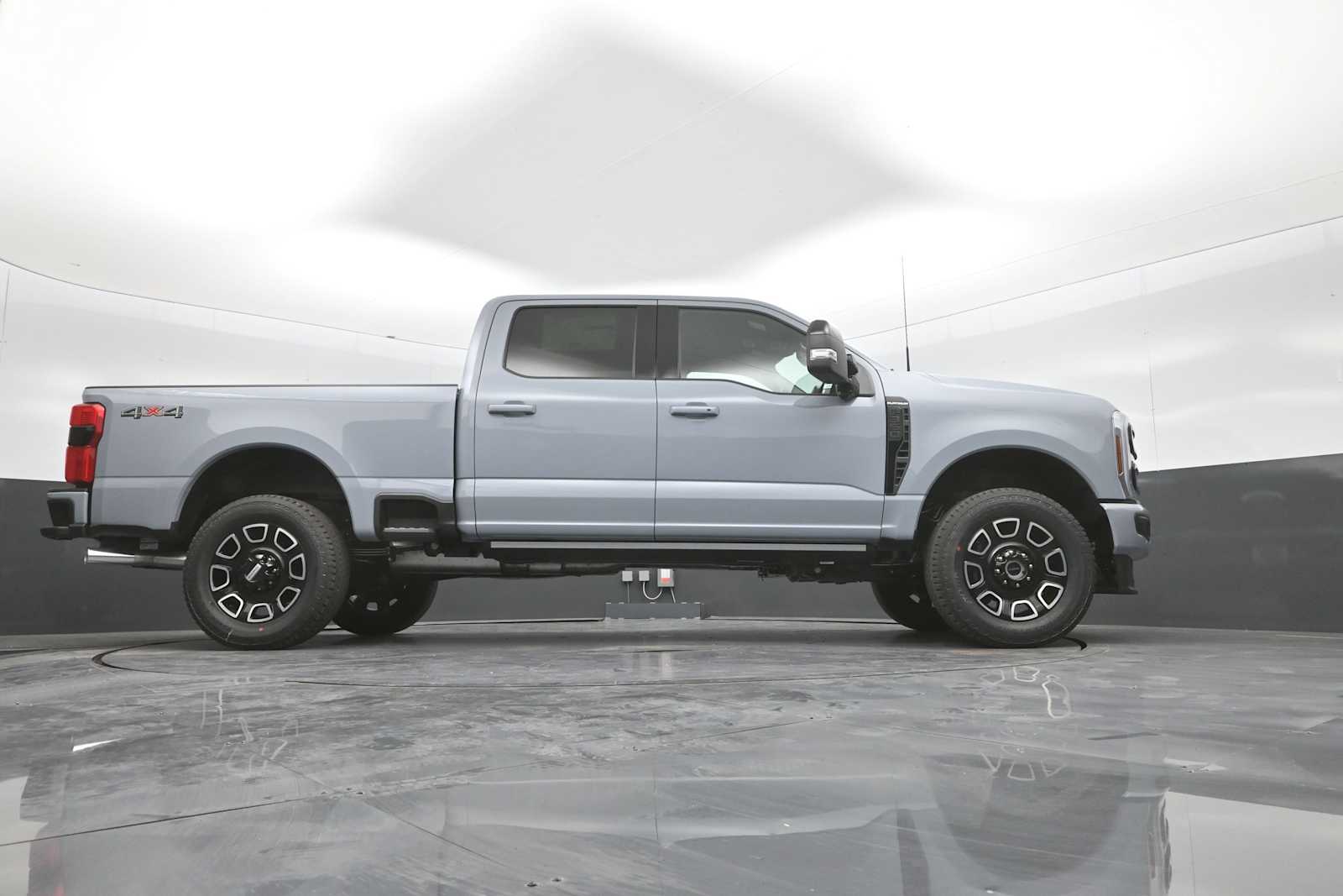 2026 Ford F-350 Super Duty Platinum