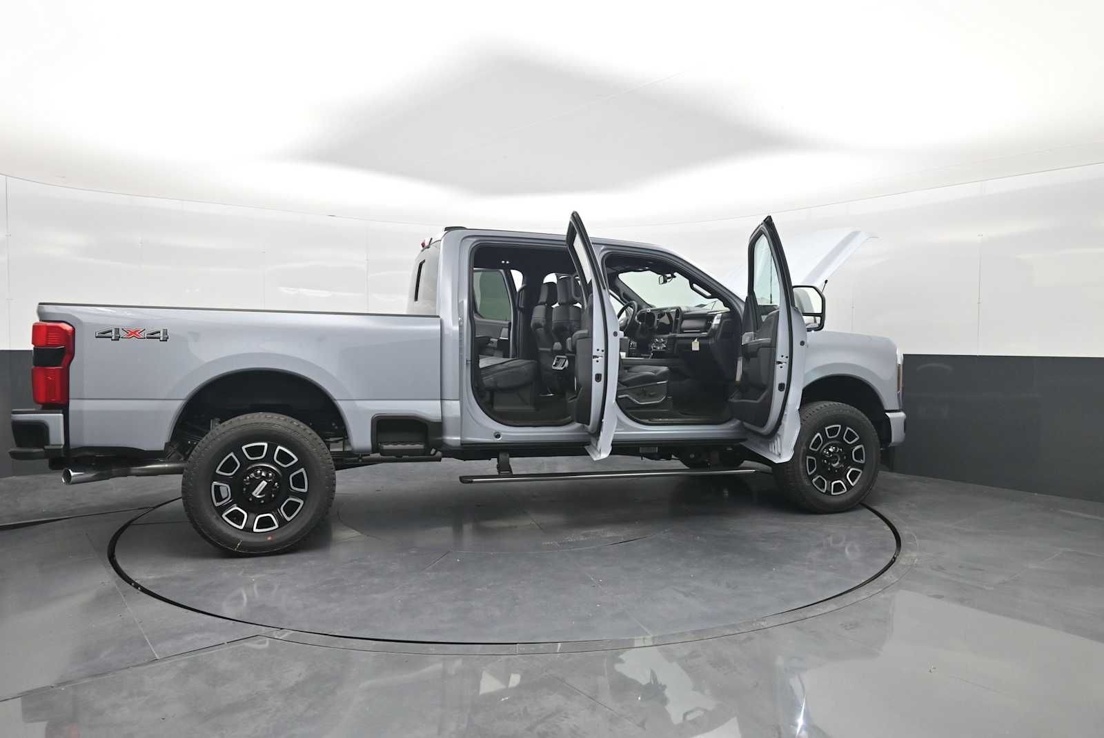 2026 Ford F-350 Super Duty Platinum