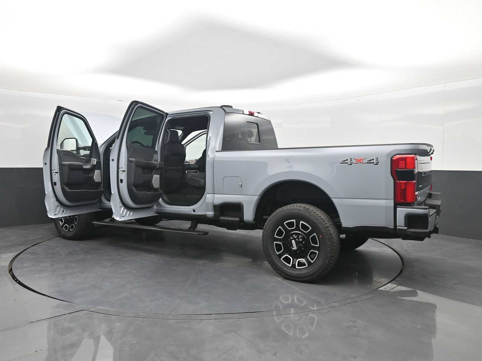 2026 Ford F-350 Super Duty Platinum