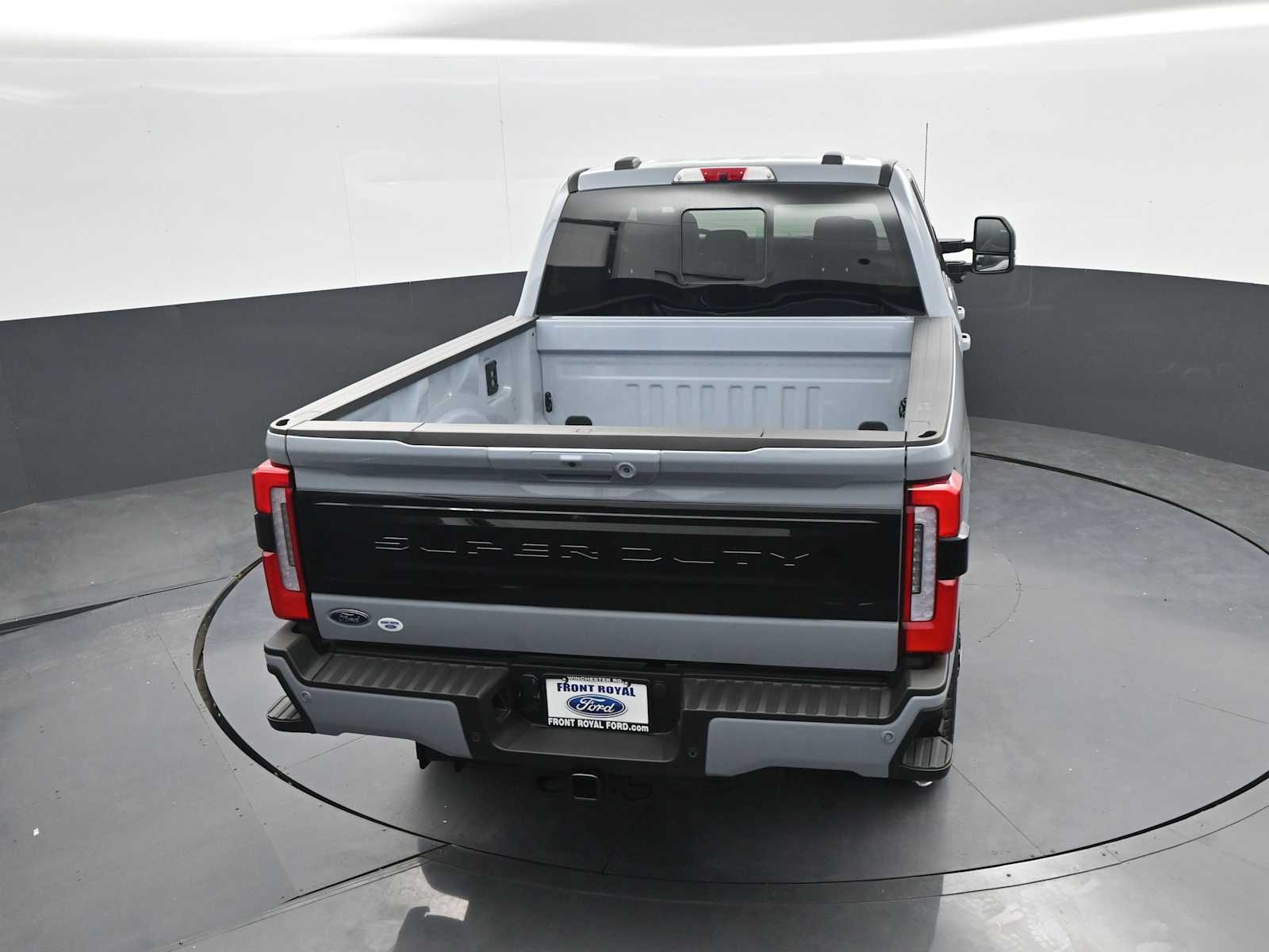 2026 Ford F-350 Super Duty Platinum