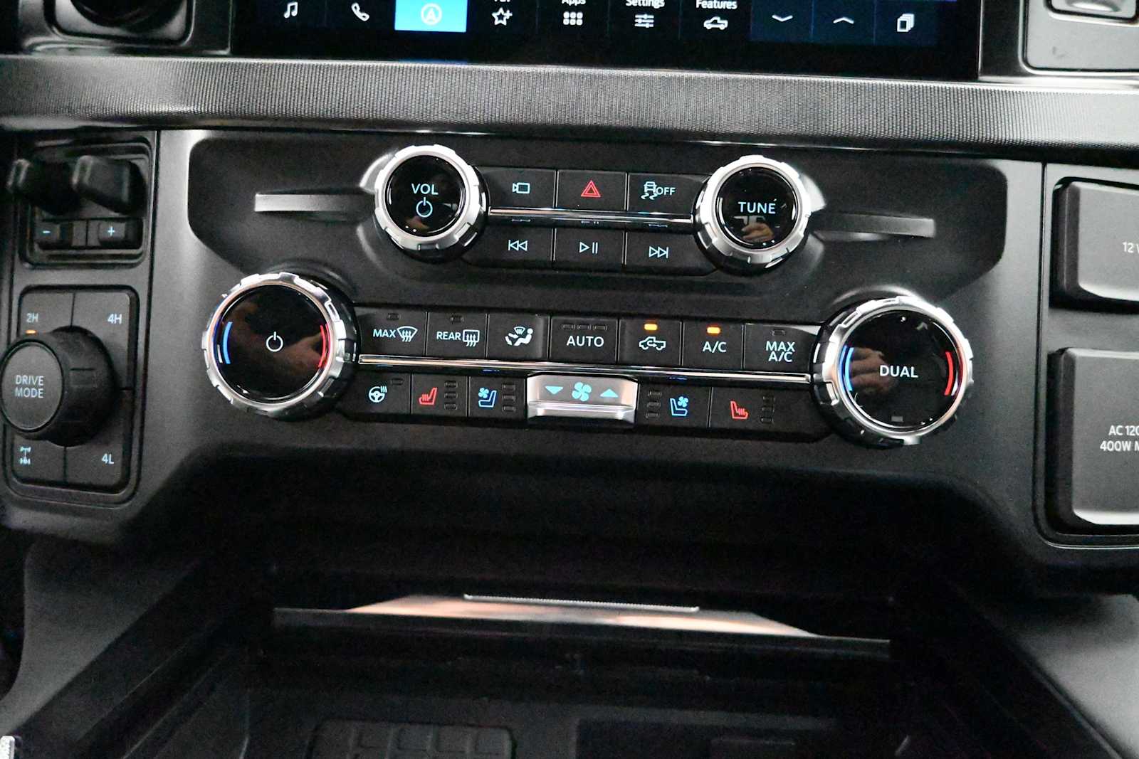 2026 Ford F-350 Super Duty Platinum