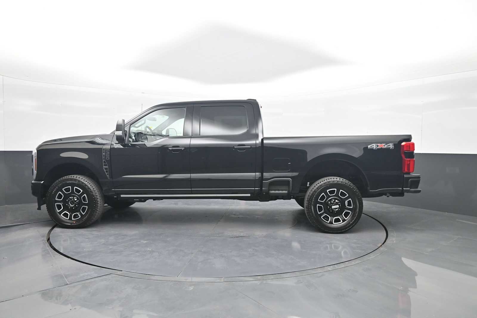 2026 Ford F-350 Super Duty Platinum