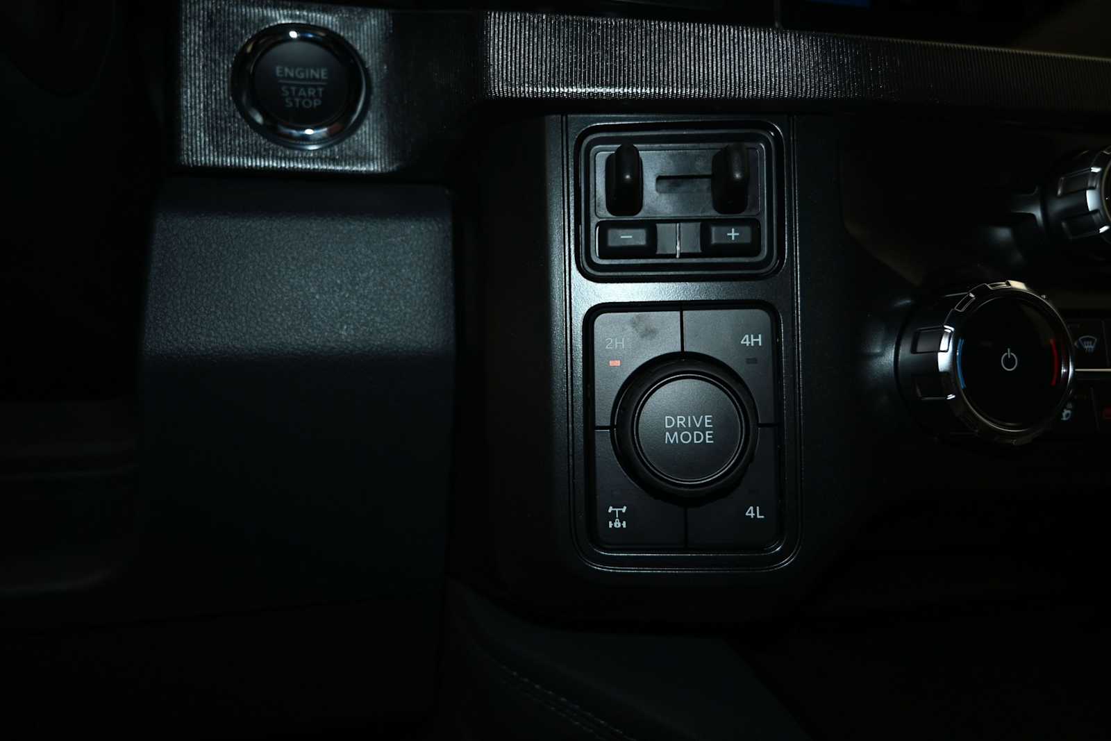 2026 Ford F-350 Super Duty Platinum