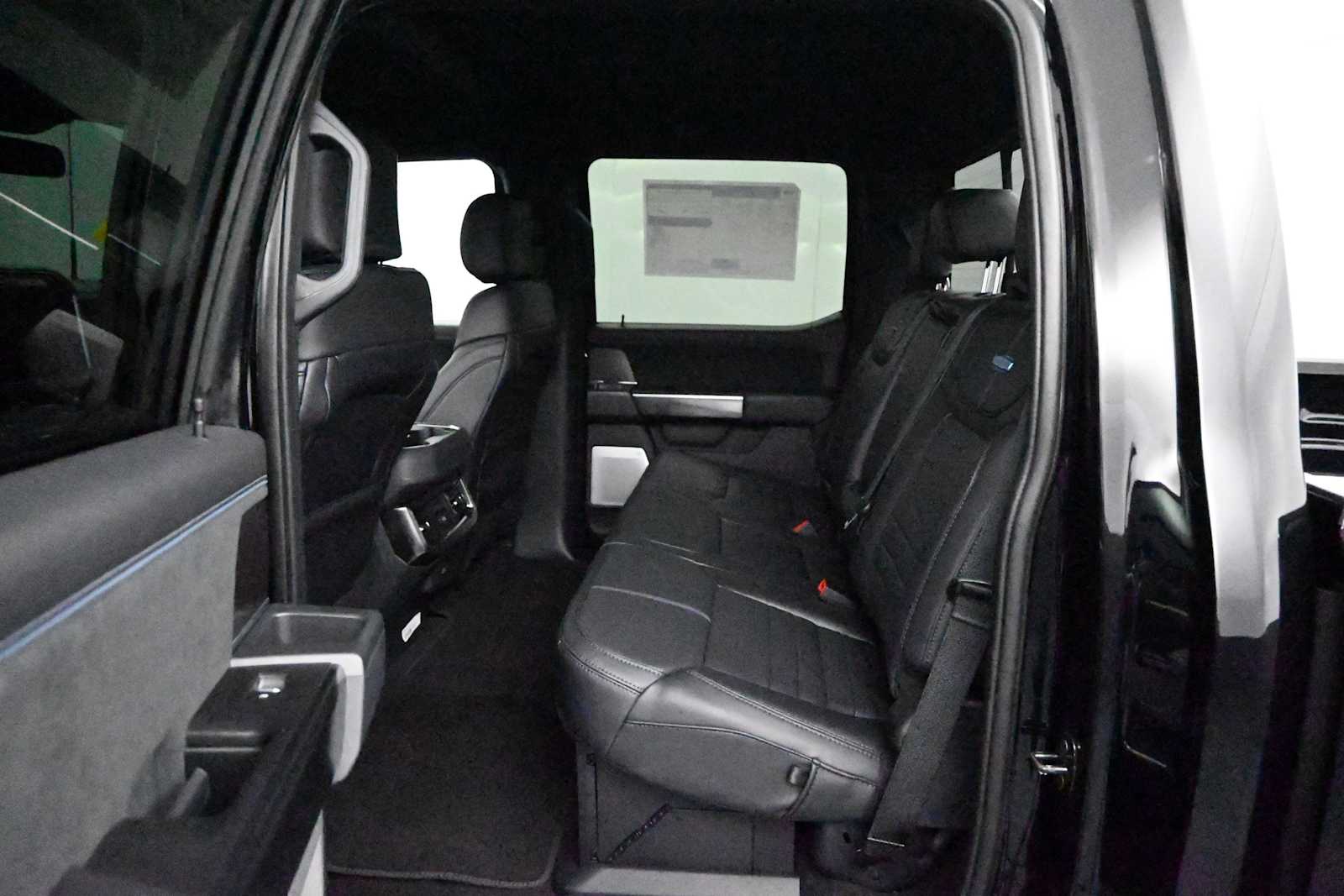 2026 Ford F-350 Super Duty Platinum