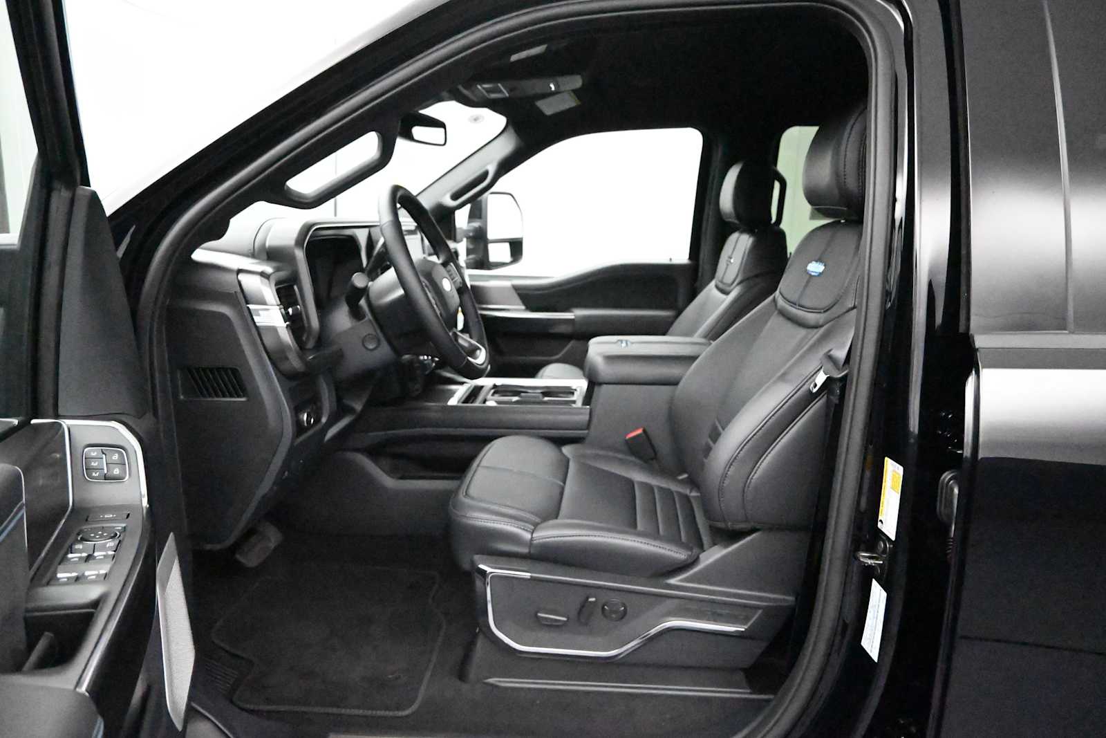2026 Ford F-350 Super Duty Platinum