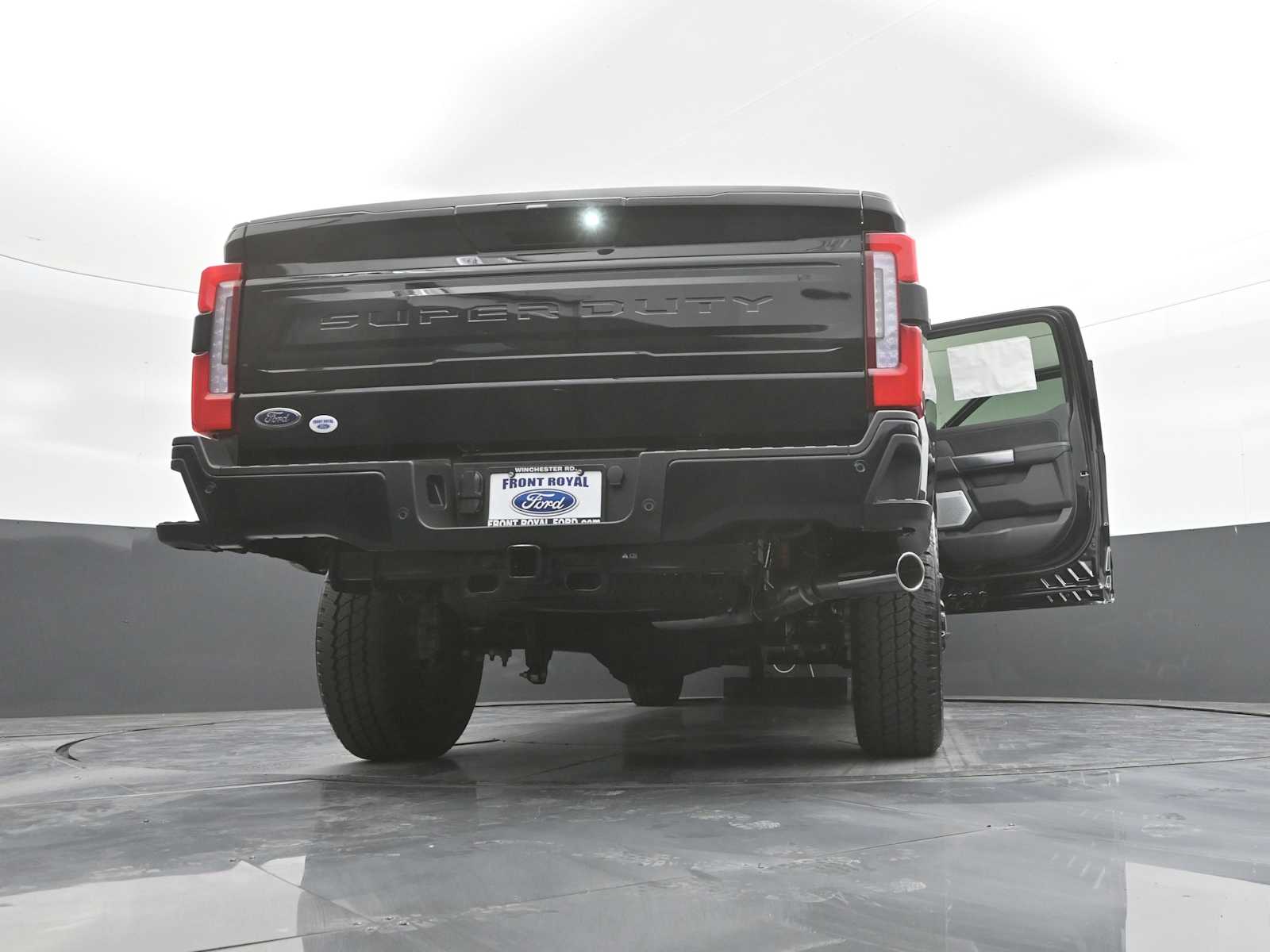 2026 Ford F-350 Super Duty Platinum
