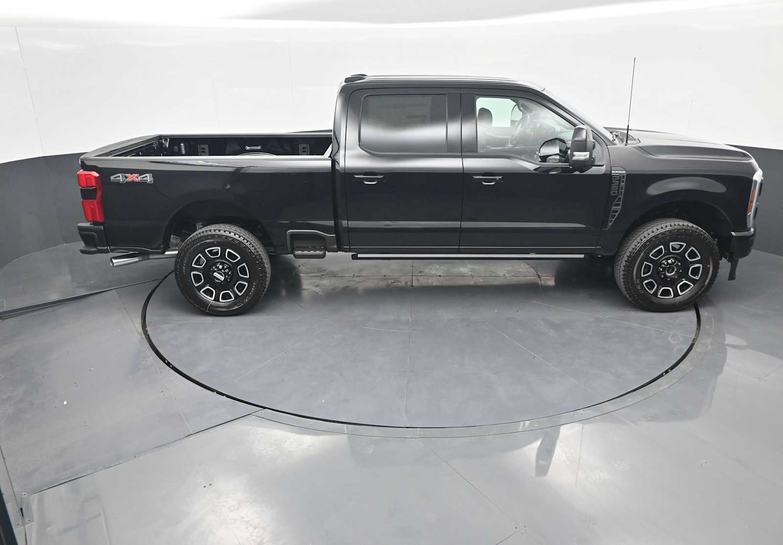 2026 Ford F-350 Super Duty Platinum