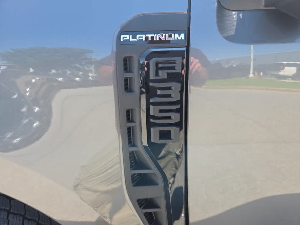 2026 Ford F-350 Super Duty Platinum