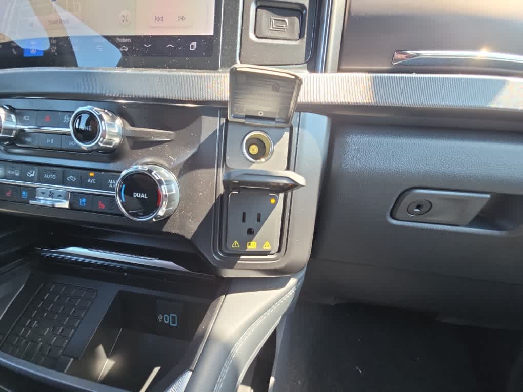 2026 Ford F-350 Super Duty Platinum
