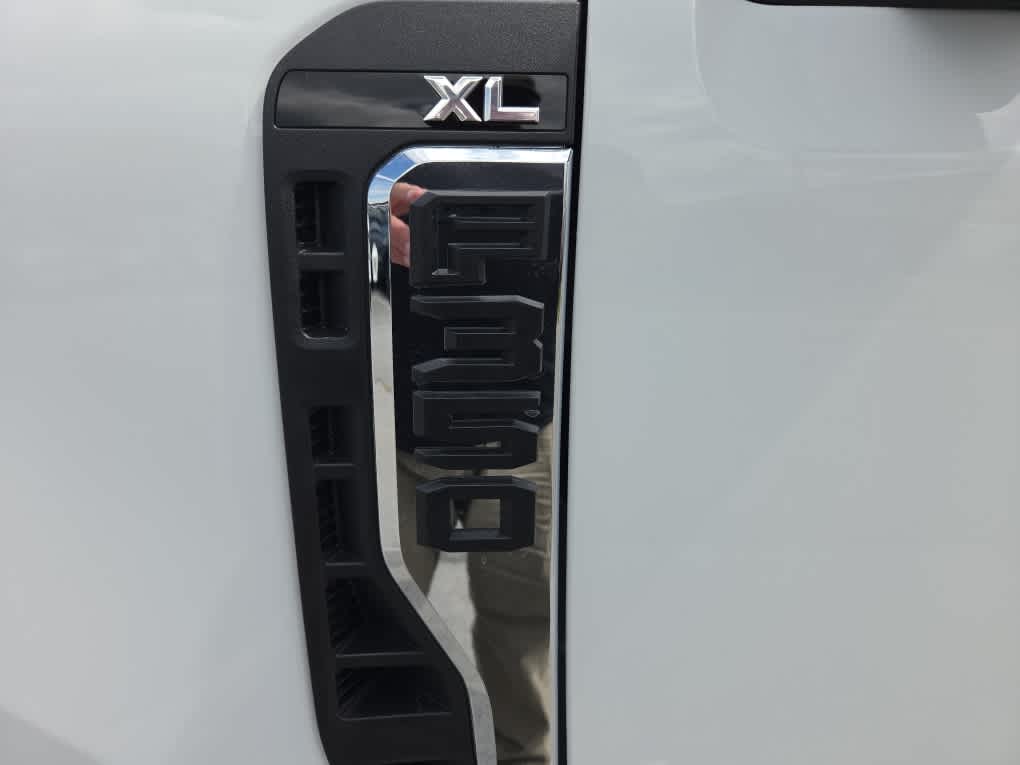 2026 Ford F-350 Super Duty XL