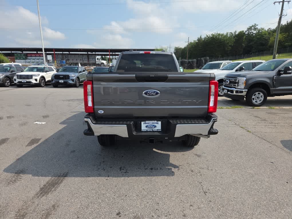 2026 Ford F-350 Super Duty XLT