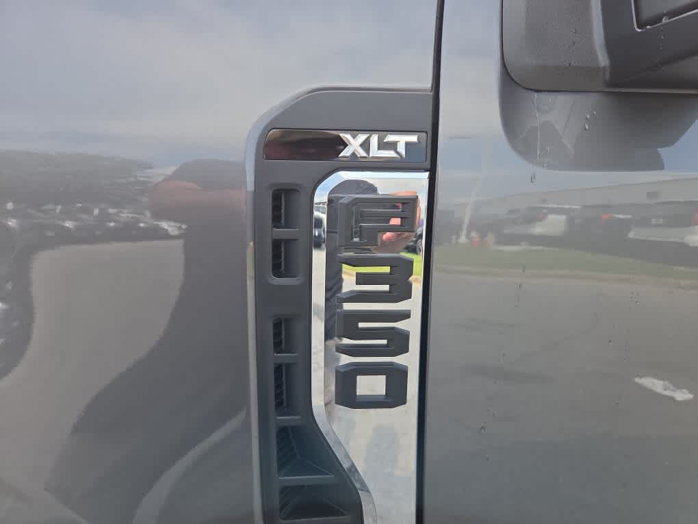 2026 Ford F-350 Super Duty XLT