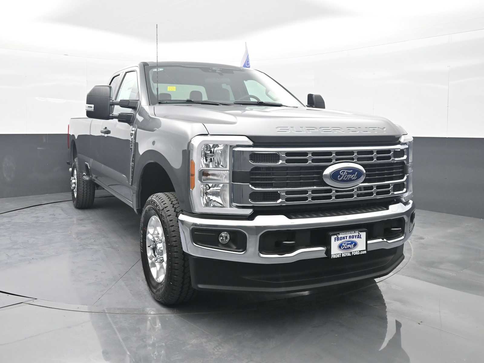 2026 Ford F-350 Super Duty XLT