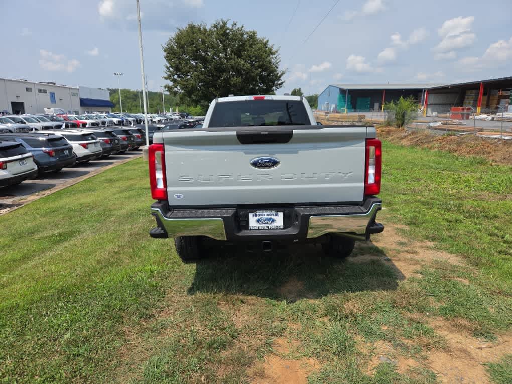 2026 Ford F-350 Super Duty XLT