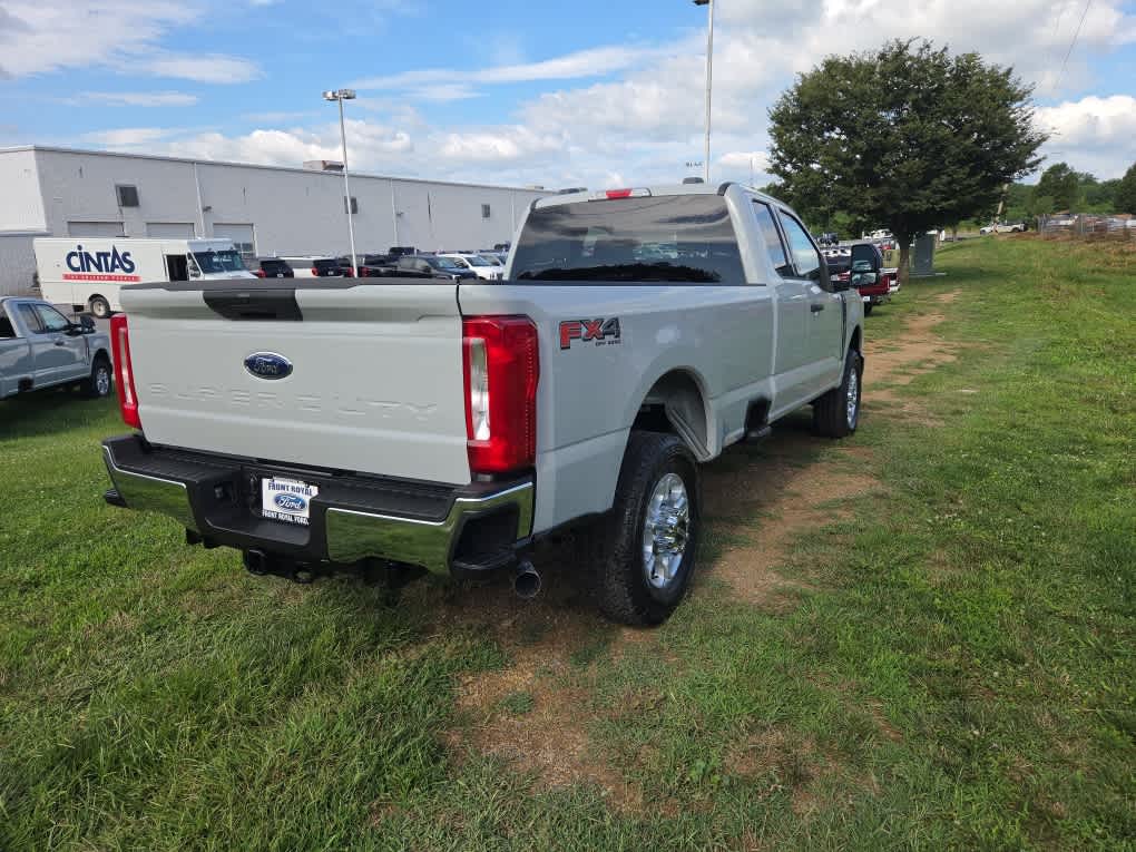 2026 Ford F-350 Super Duty XLT