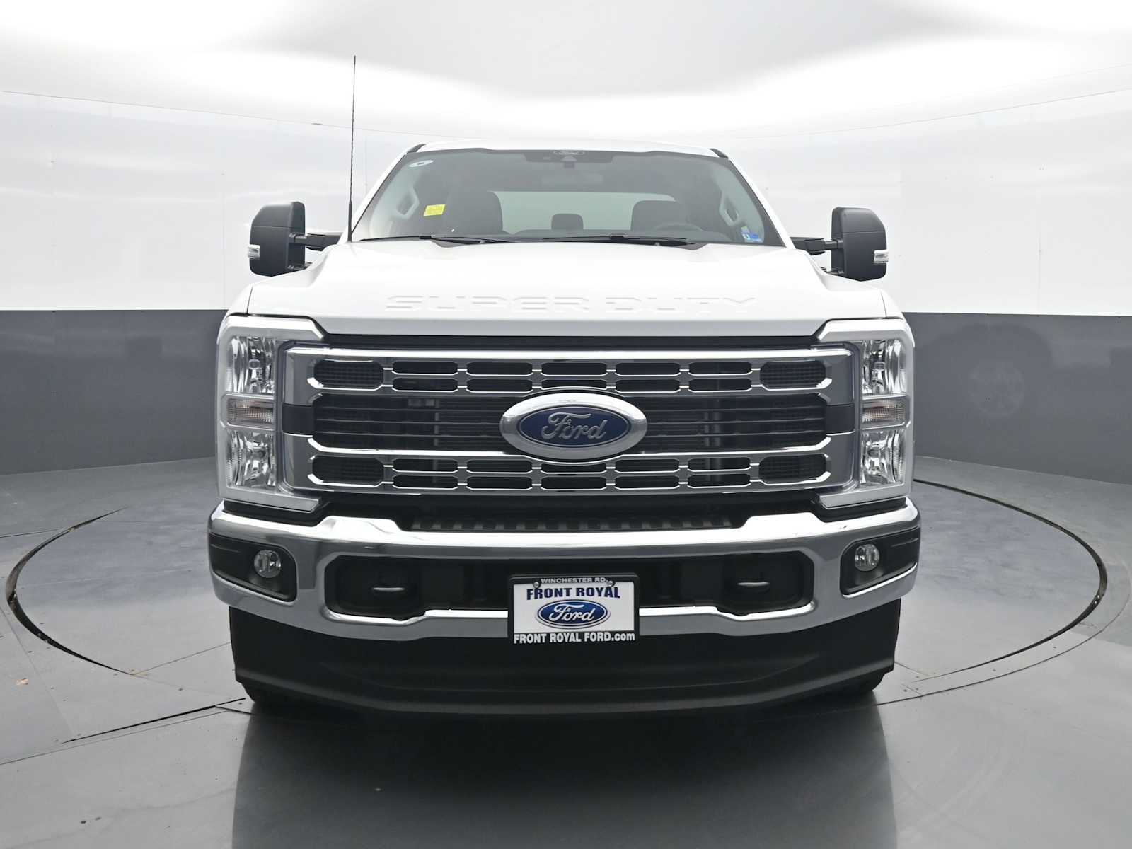 2026 Ford F-350 Super Duty XLT