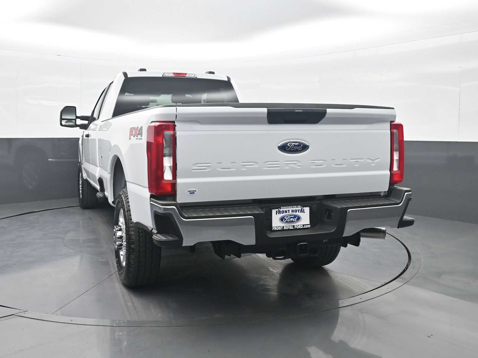 2026 Ford F-350 Super Duty XLT