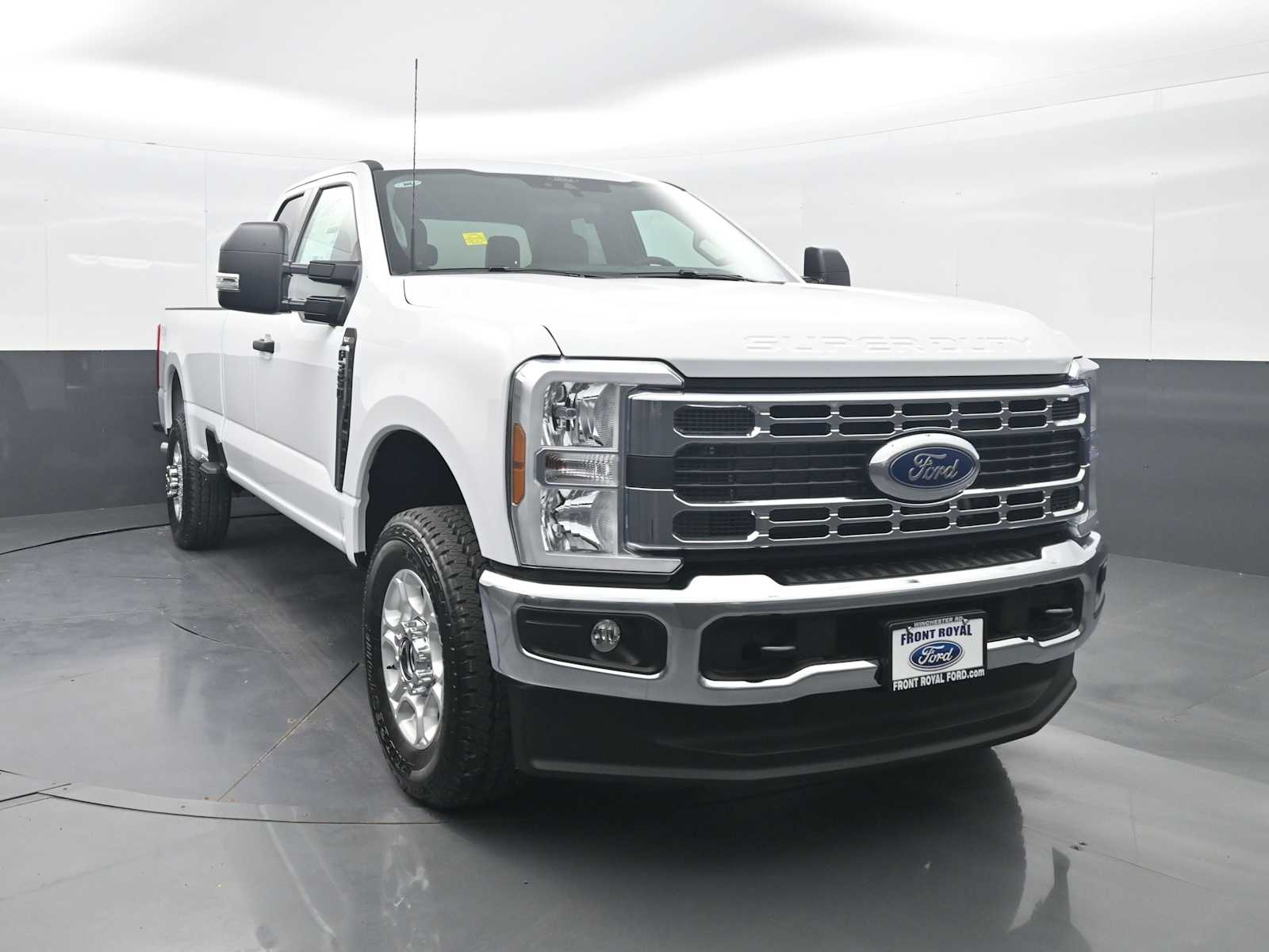 2026 Ford F-350 Super Duty XLT