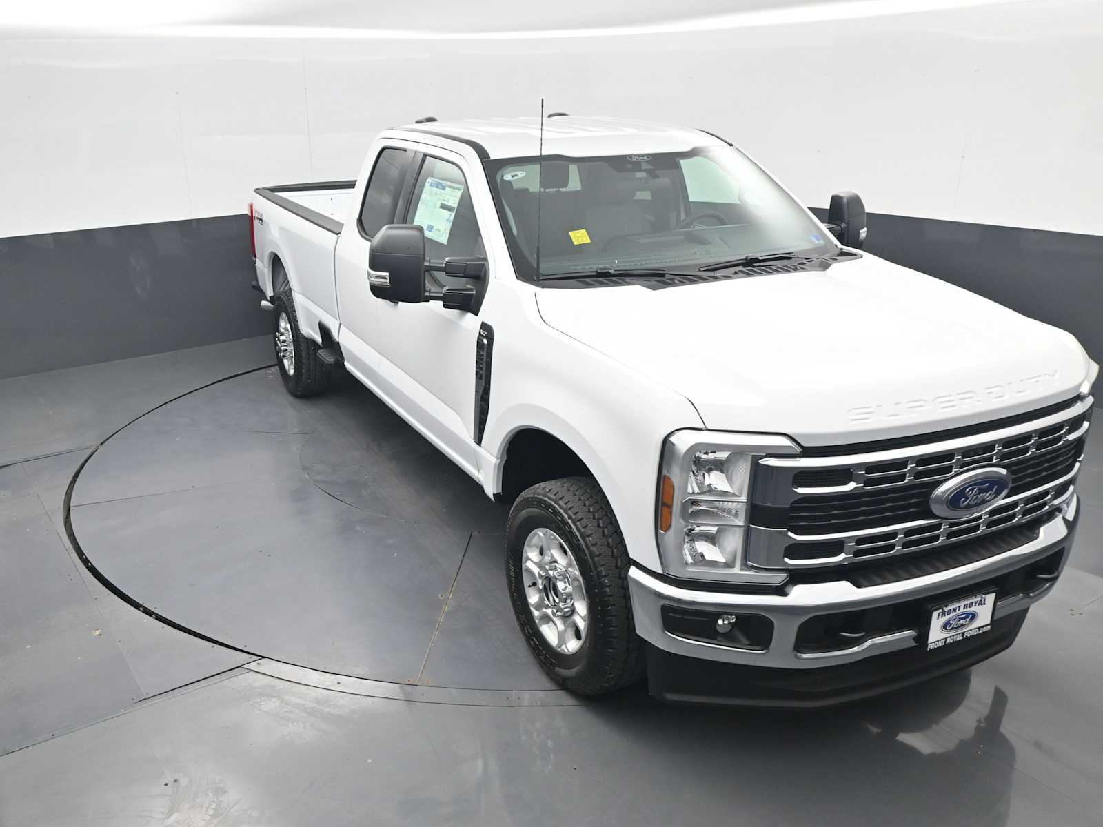 2026 Ford F-350 Super Duty XLT