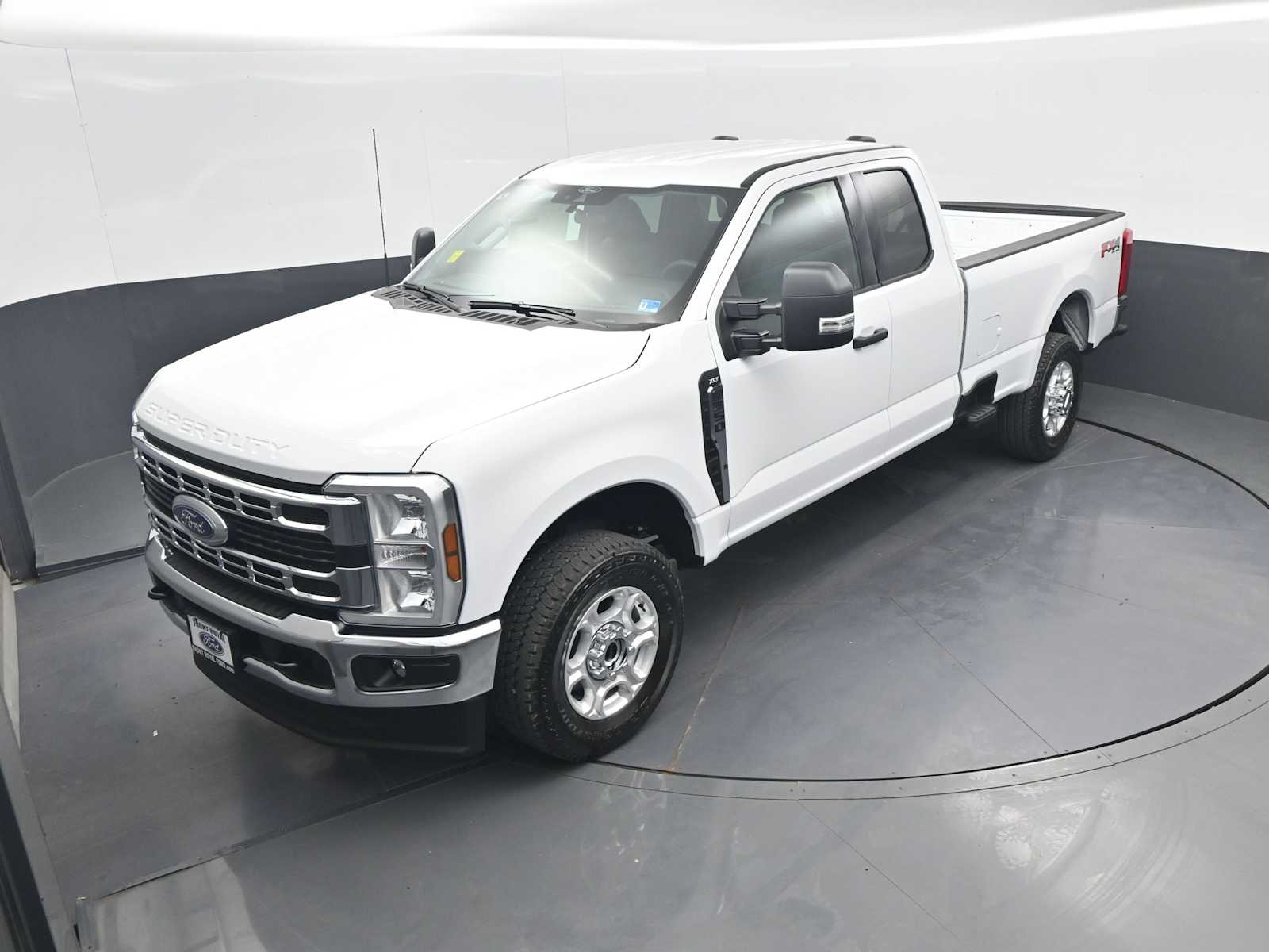 2026 Ford F-350 Super Duty XLT