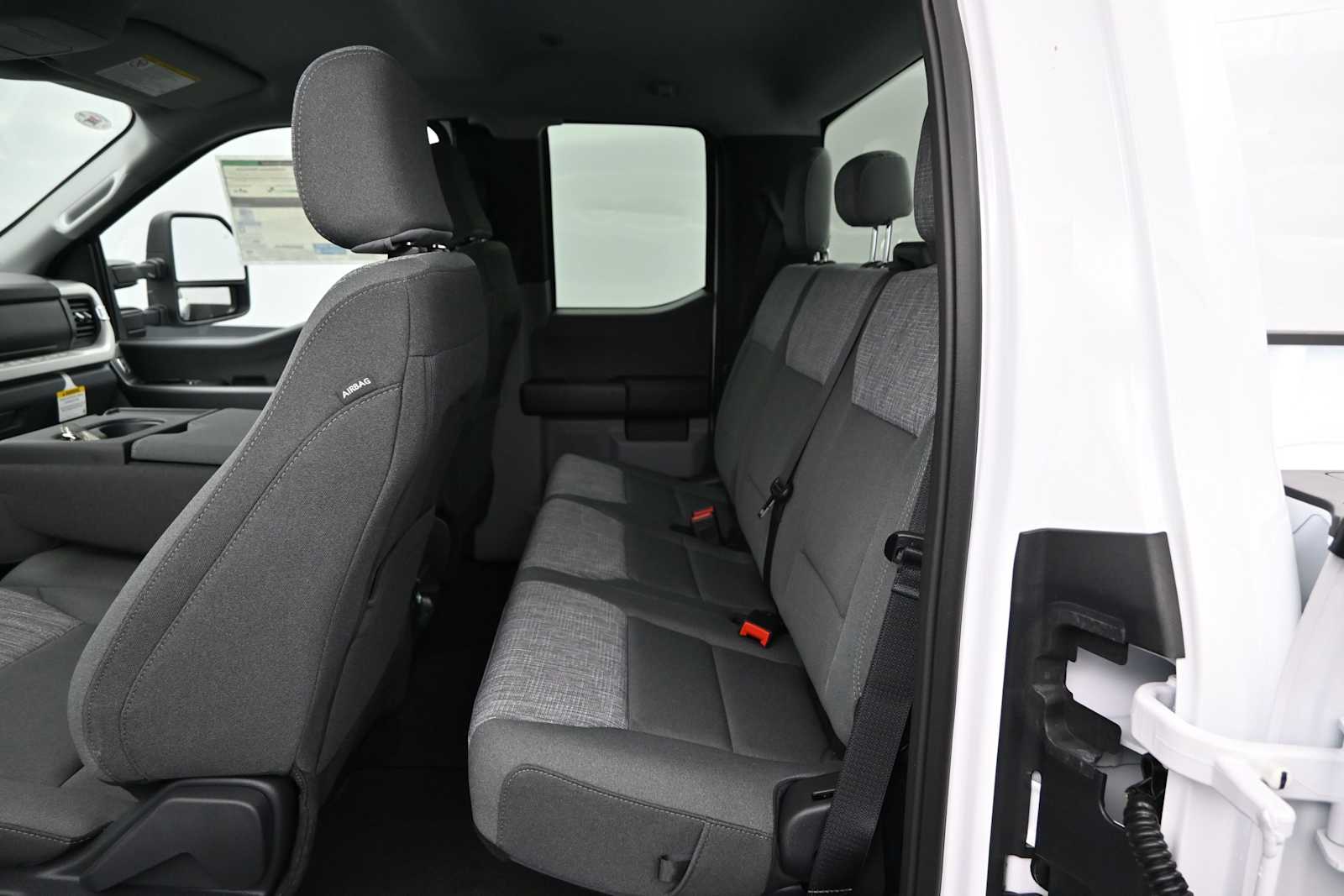 2026 Ford F-350 Super Duty XLT