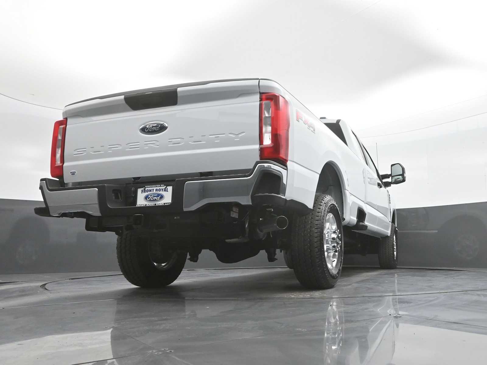 2026 Ford F-350 Super Duty XLT