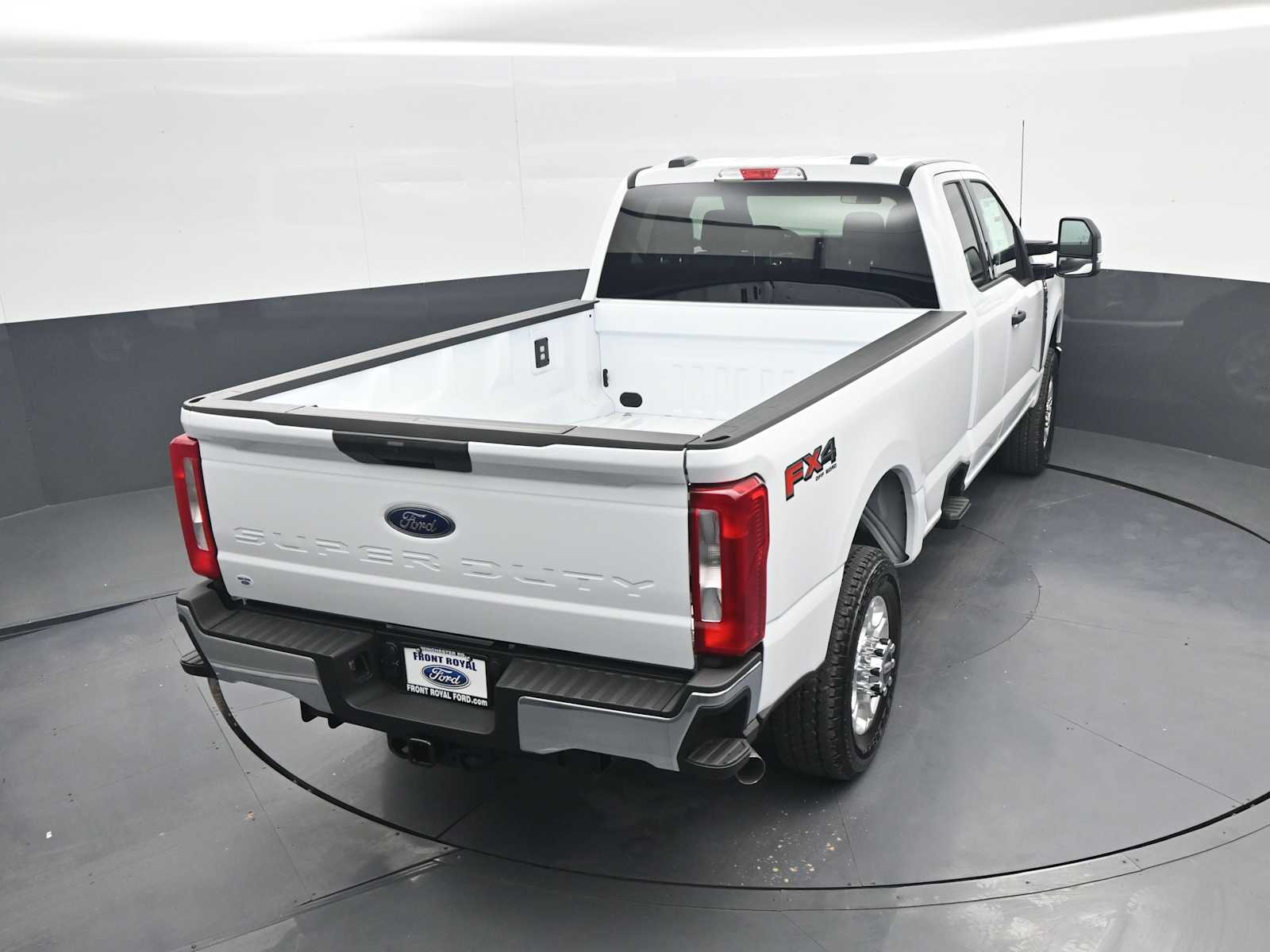2026 Ford F-350 Super Duty XLT