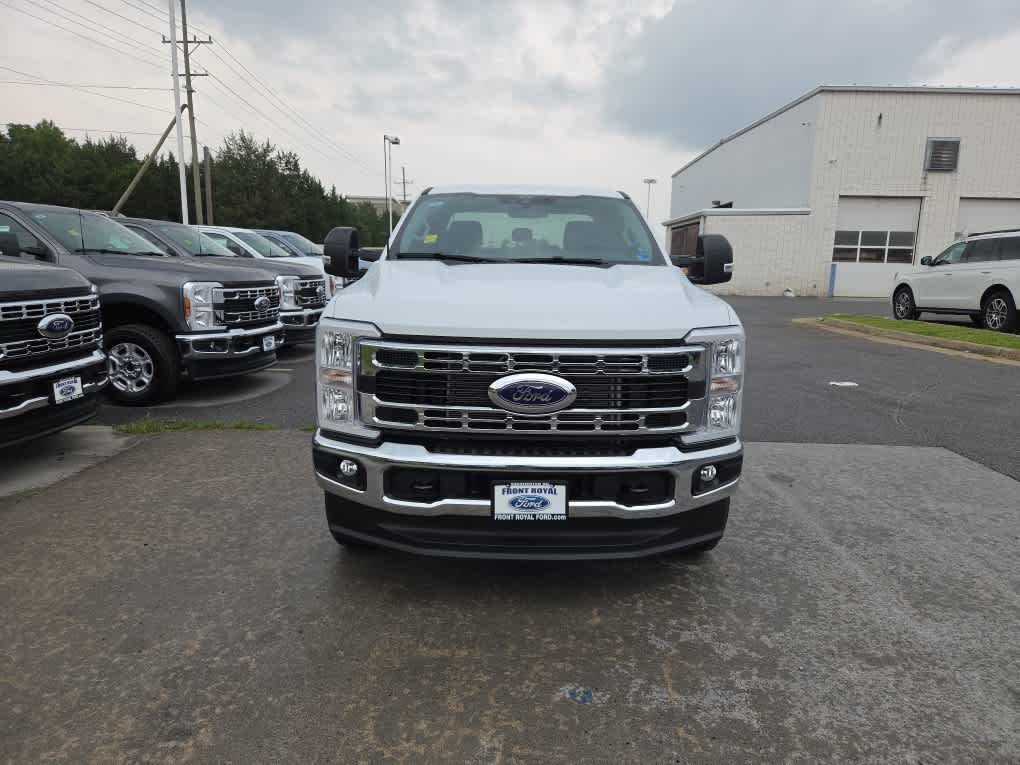 2026 Ford F-350 Super Duty XLT