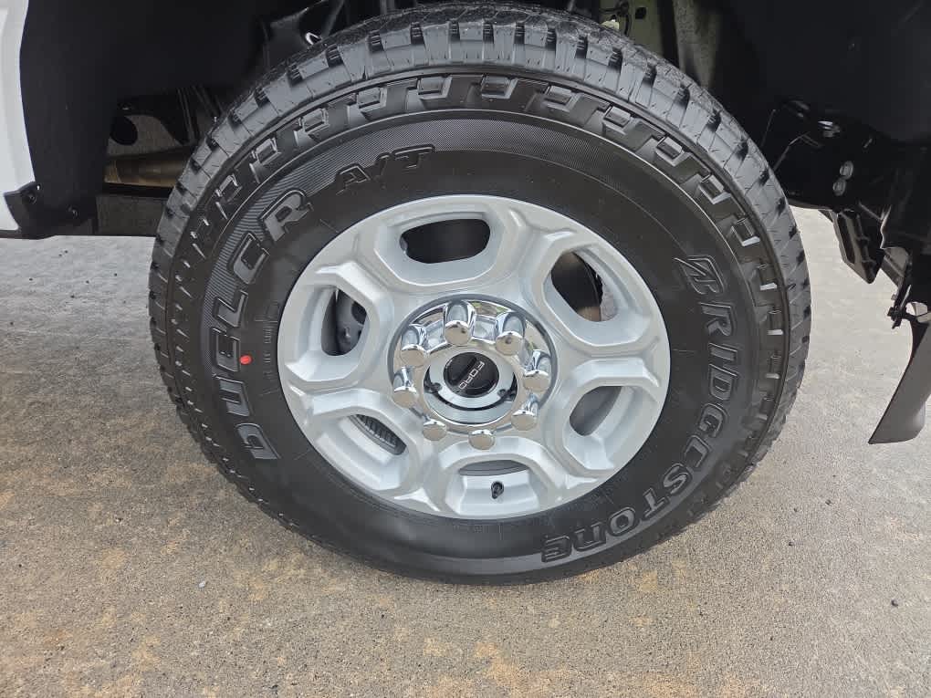 2026 Ford F-350 Super Duty XLT