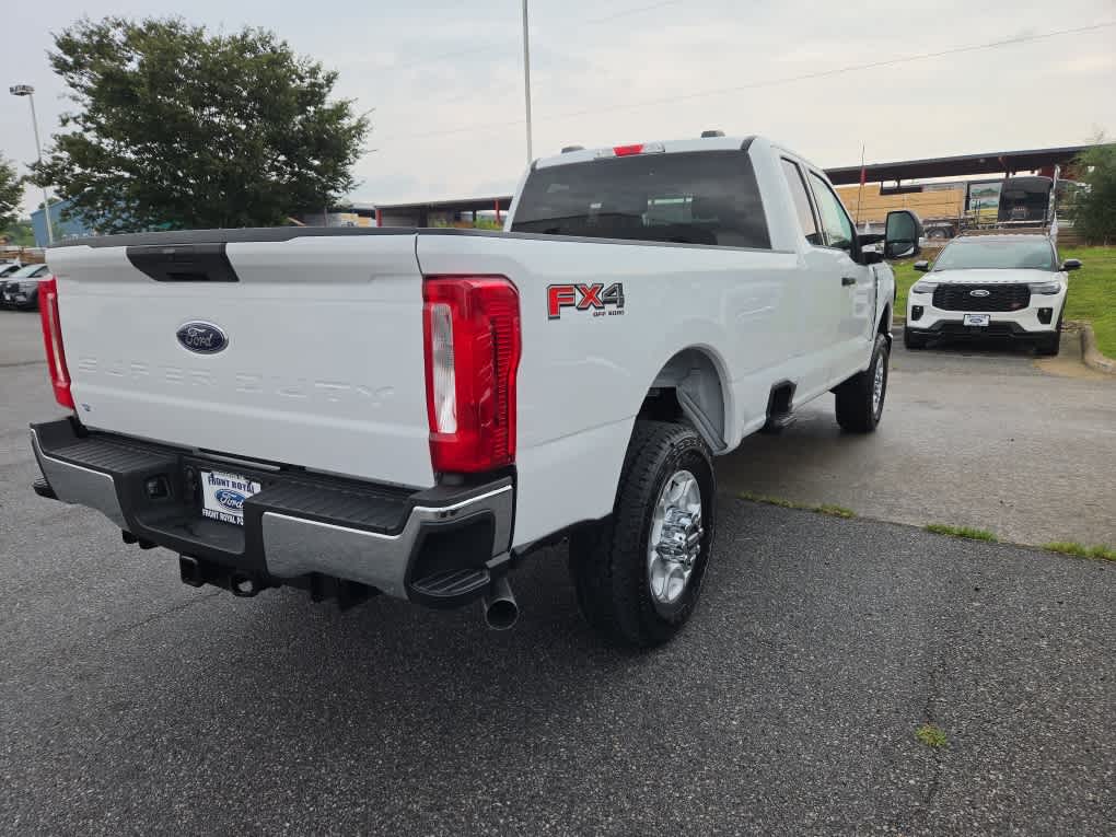 2026 Ford F-350 Super Duty XLT