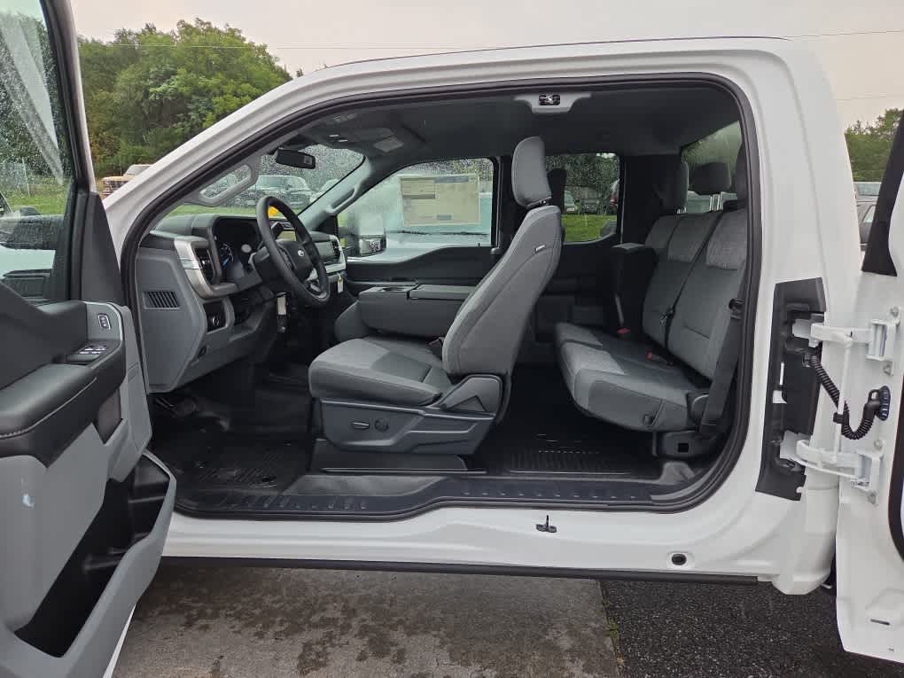 2026 Ford F-350 Super Duty XLT