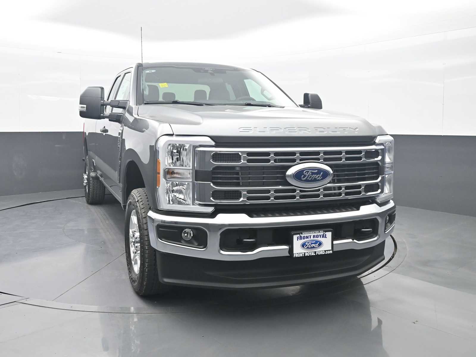 2026 Ford F-350 Super Duty XLT