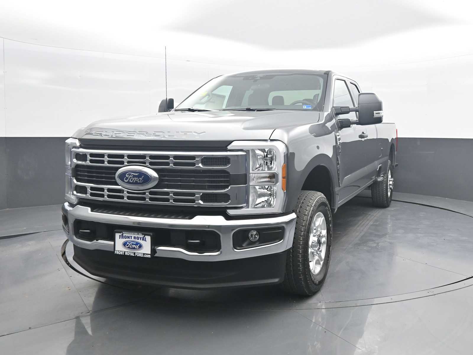 2026 Ford F-350 Super Duty XLT