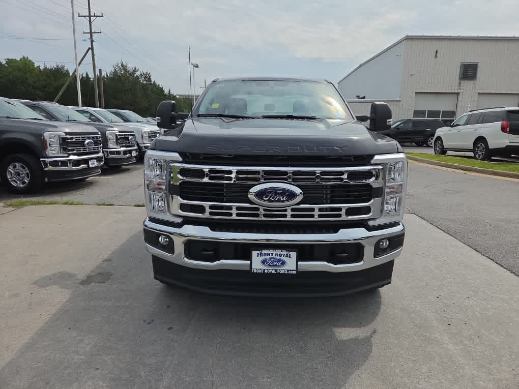 2026 Ford F-350 Super Duty XLT
