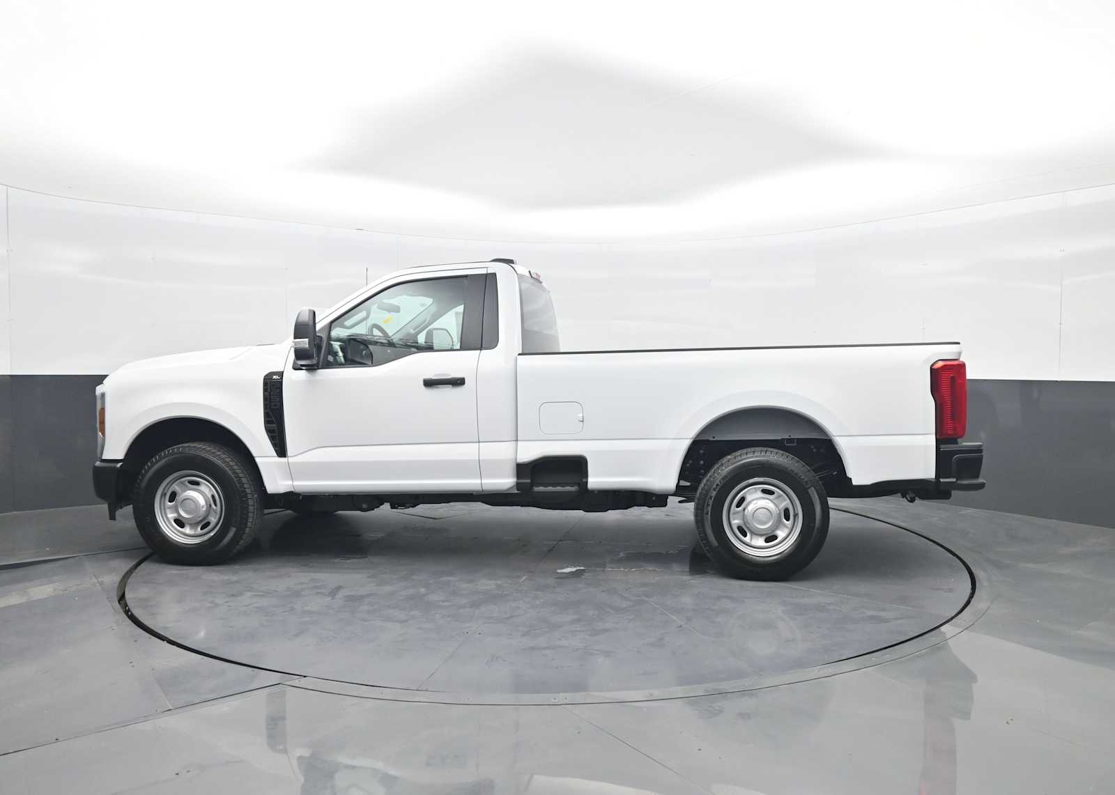 2027 Ford F-250 Super Duty XL