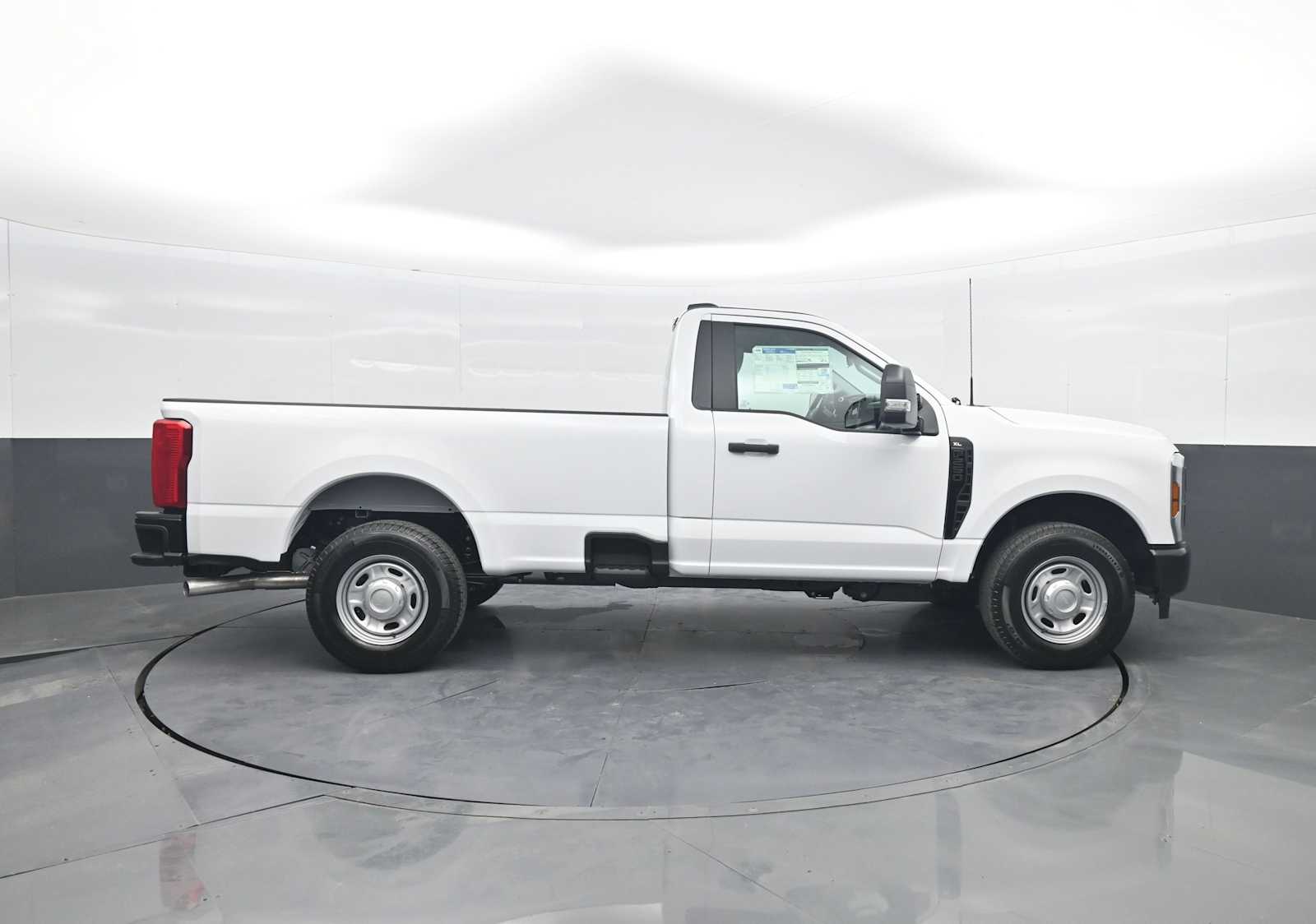 2027 Ford F-250 Super Duty XL