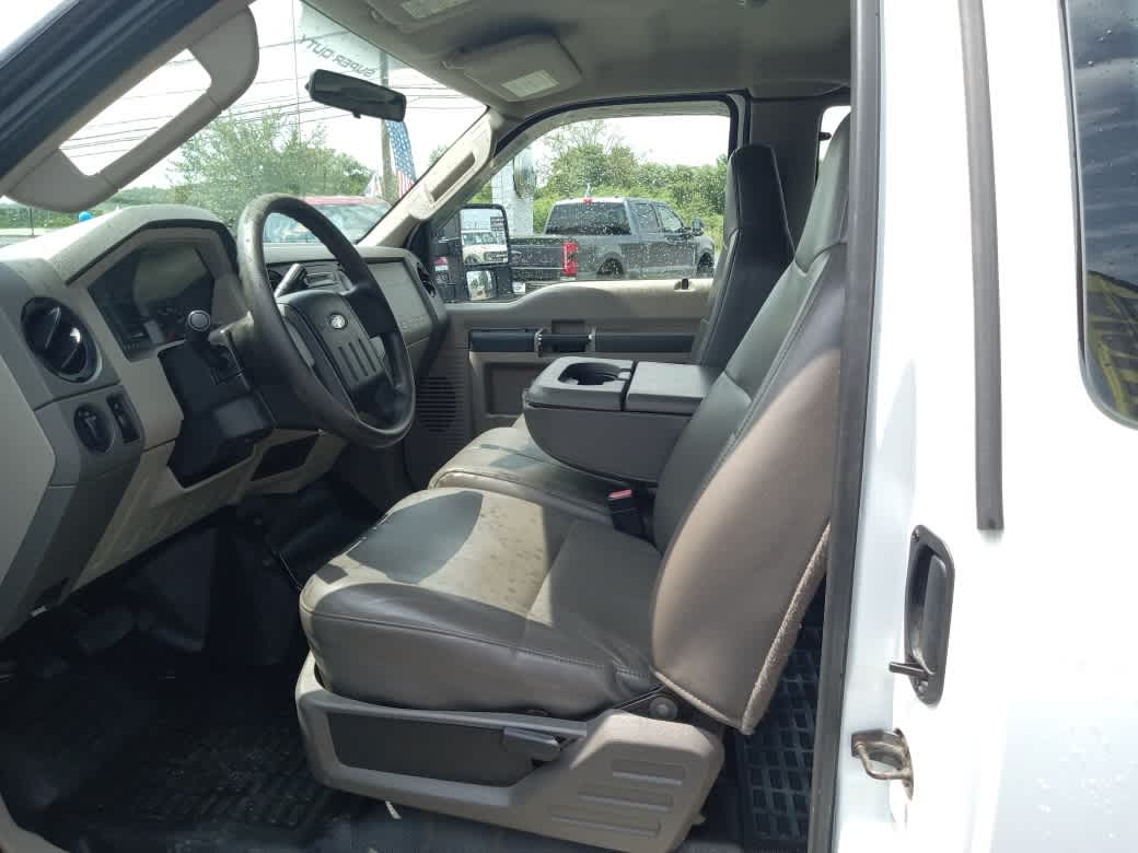 2009 Ford Super Duty F-250 SRW XL
