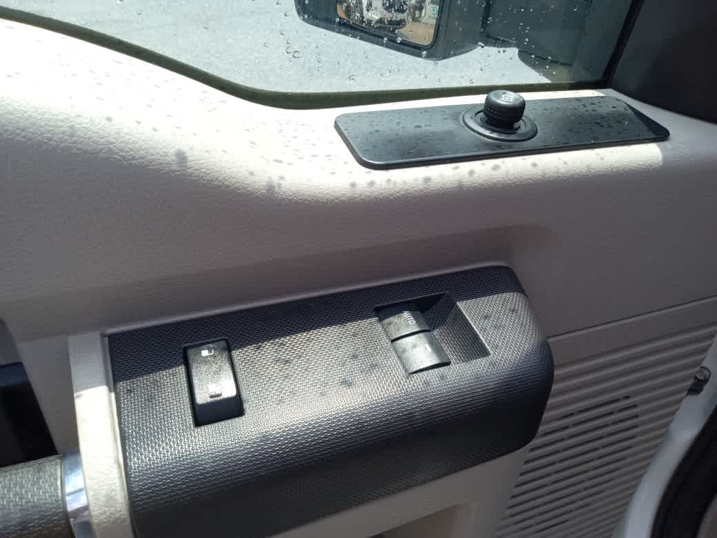 2009 Ford Super Duty F-250 SRW XL