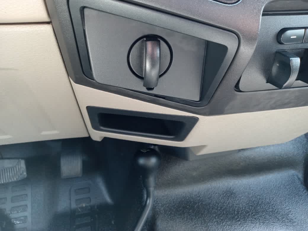 2009 Ford Super Duty F-250 SRW XL