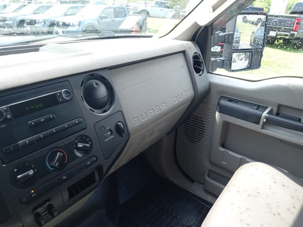 2009 Ford Super Duty F-250 SRW XL