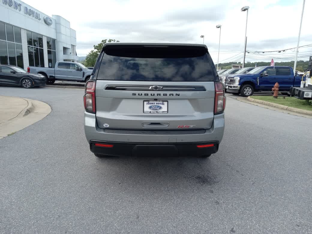 2024 Chevrolet Suburban RST