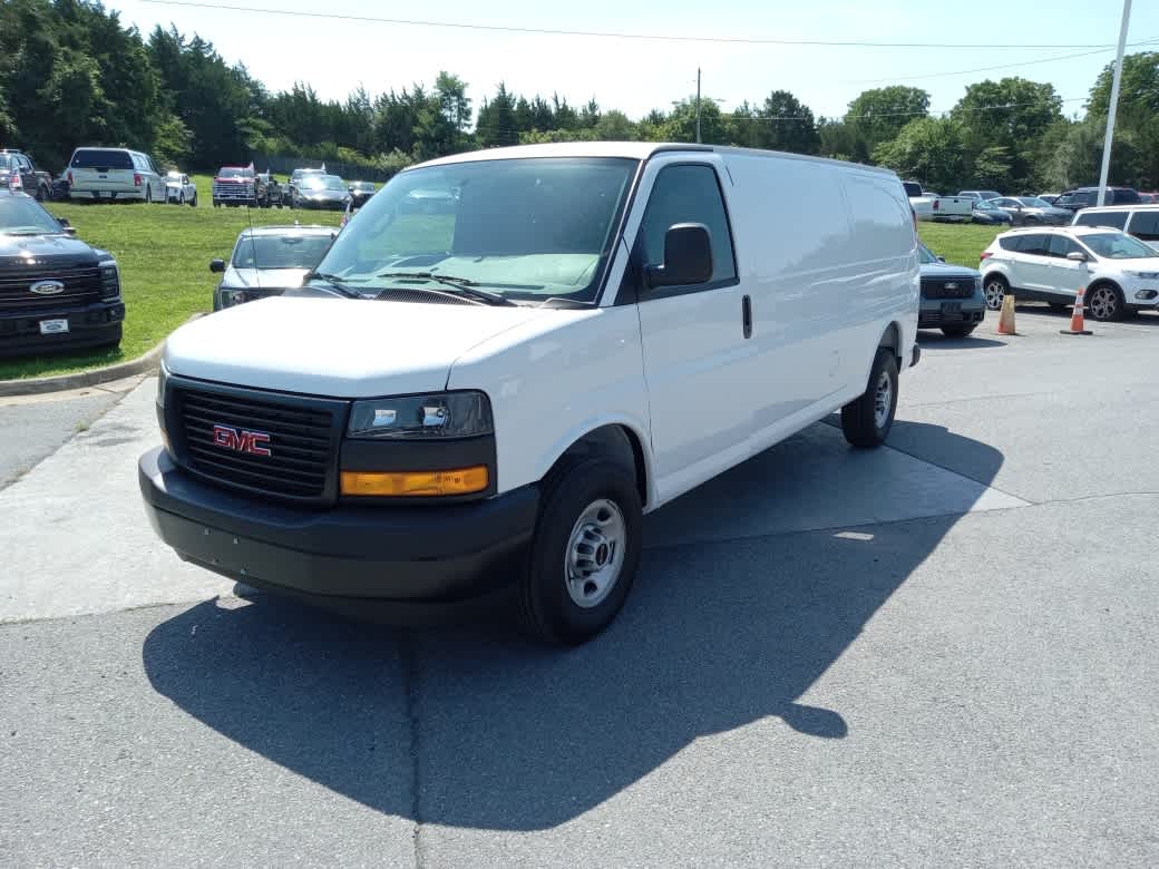 2026 GMC Savana Cargo 2500