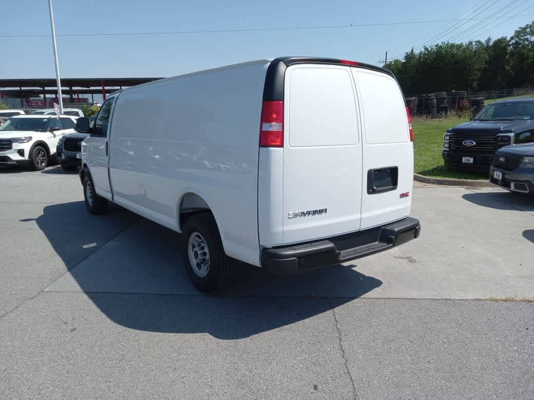 2026 GMC Savana Cargo 2500